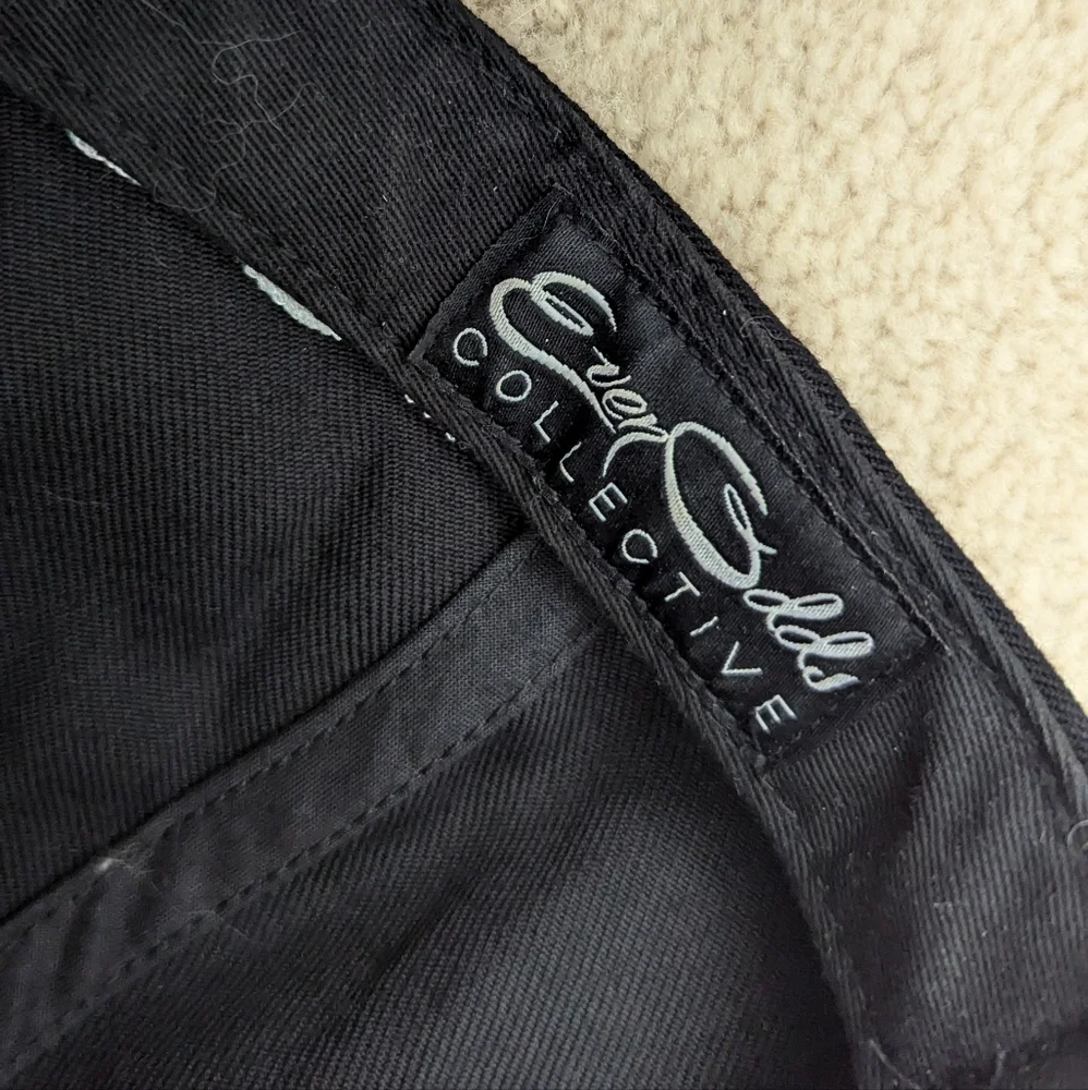 Snapback 6 Panel Hat - Picture 6 of 7